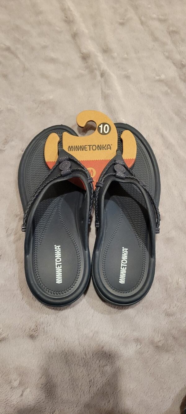 Minnetonka Thong Sandals Women's Size 10 Blue Braided NWT Summer Beach Resort
